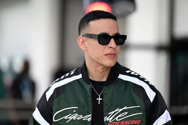 Daddy Yankee demanda a exmanager y esposa bajo ley RICO por robo de regalías: ‘Un ataque coordinado’